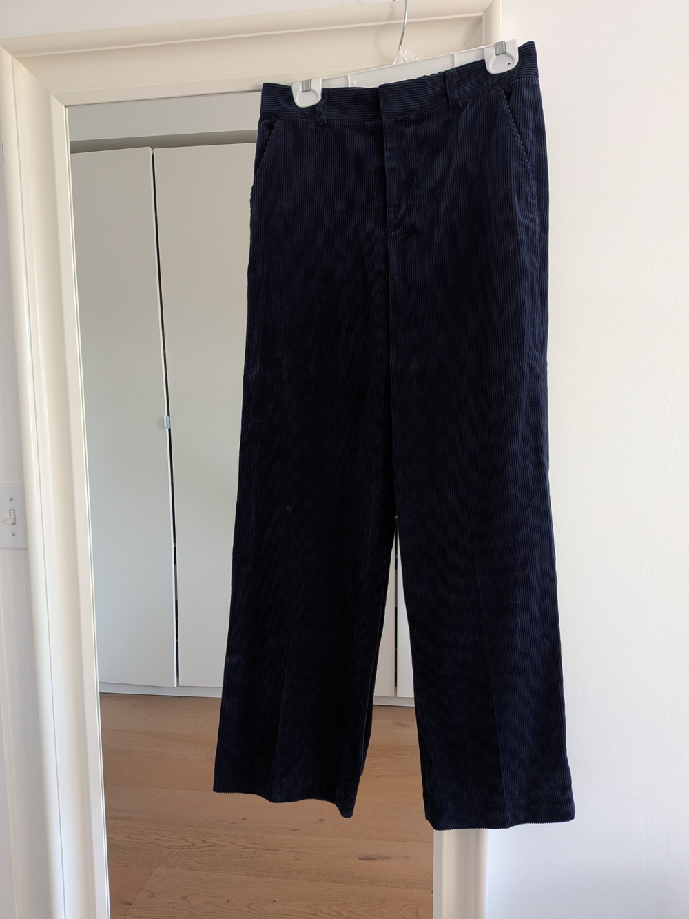 Club Monaco Dark Navy Corduroy Wide-Leg Pants